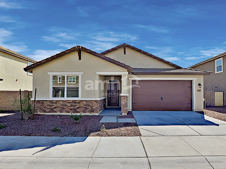 5925 W Columbine Dr