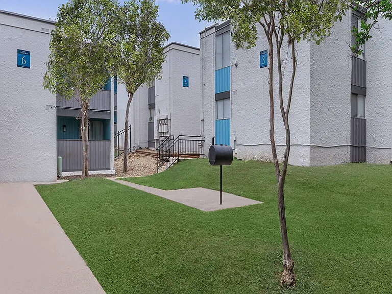 Ayla at Castle Hills — Photo 6