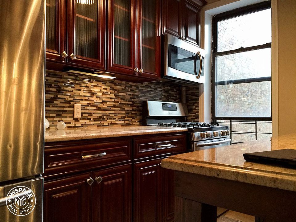 1st image of 601 Park Pl APT 1C