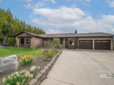 3590 Country Club Dr, Lewiston, ID, 83501