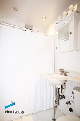 Rented by FirstService Realty (legacy) | media 26