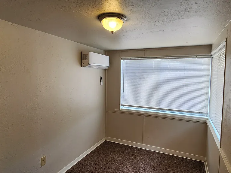 3032 C St — Photo 10