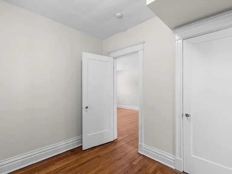 733 Heman Ave #3 — Photo 6