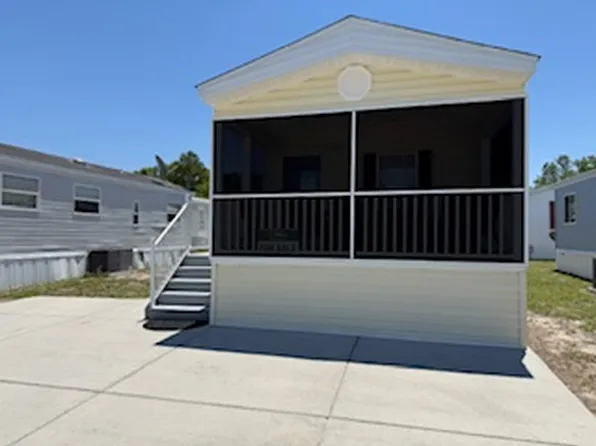 10354 Smooth Water Dr #220, Hudson, FL 34667