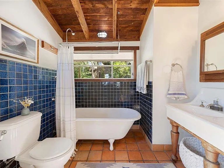 3061 Frye St — Photo 23