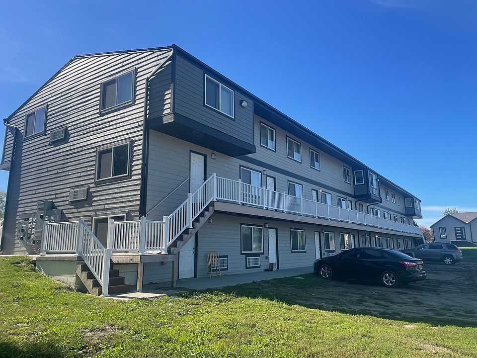 1st image of 909 E 7th St #14
