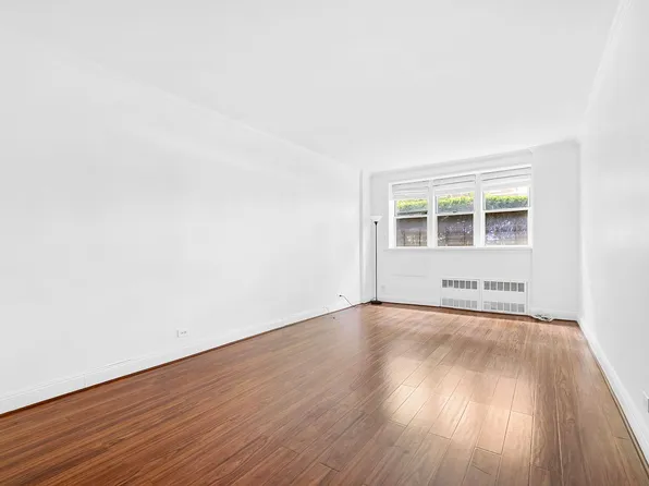 855 E 7th St APT 1G, Brooklyn, NY 11230