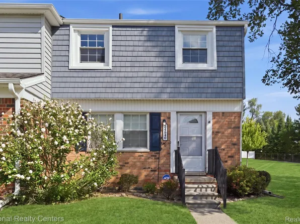 24540 Olde Orchard St #29, Novi, MI 48375
