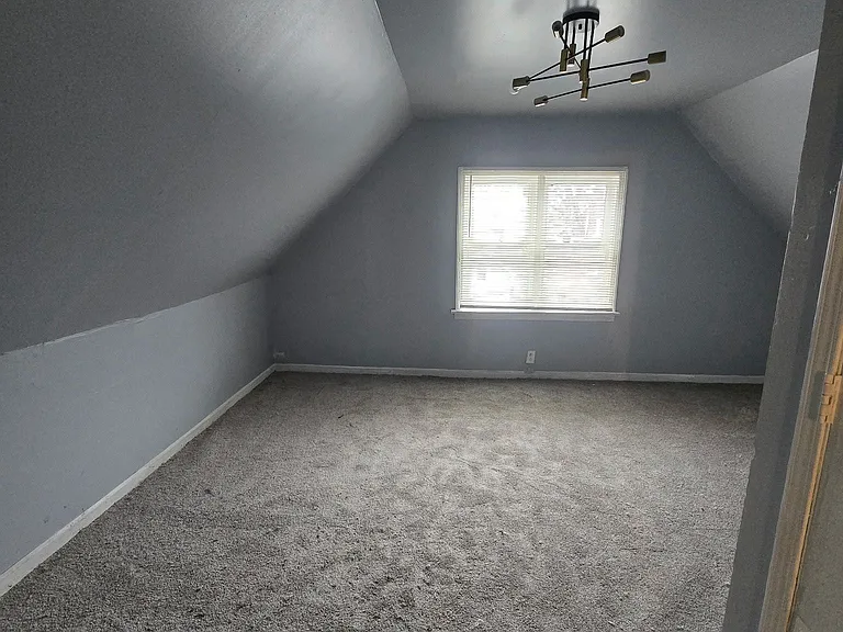 19 Wood Ave #2 — Photo 7