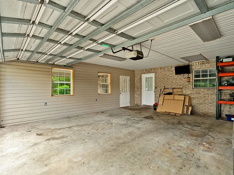 330 Boggy Hollow Rd — Photo 31