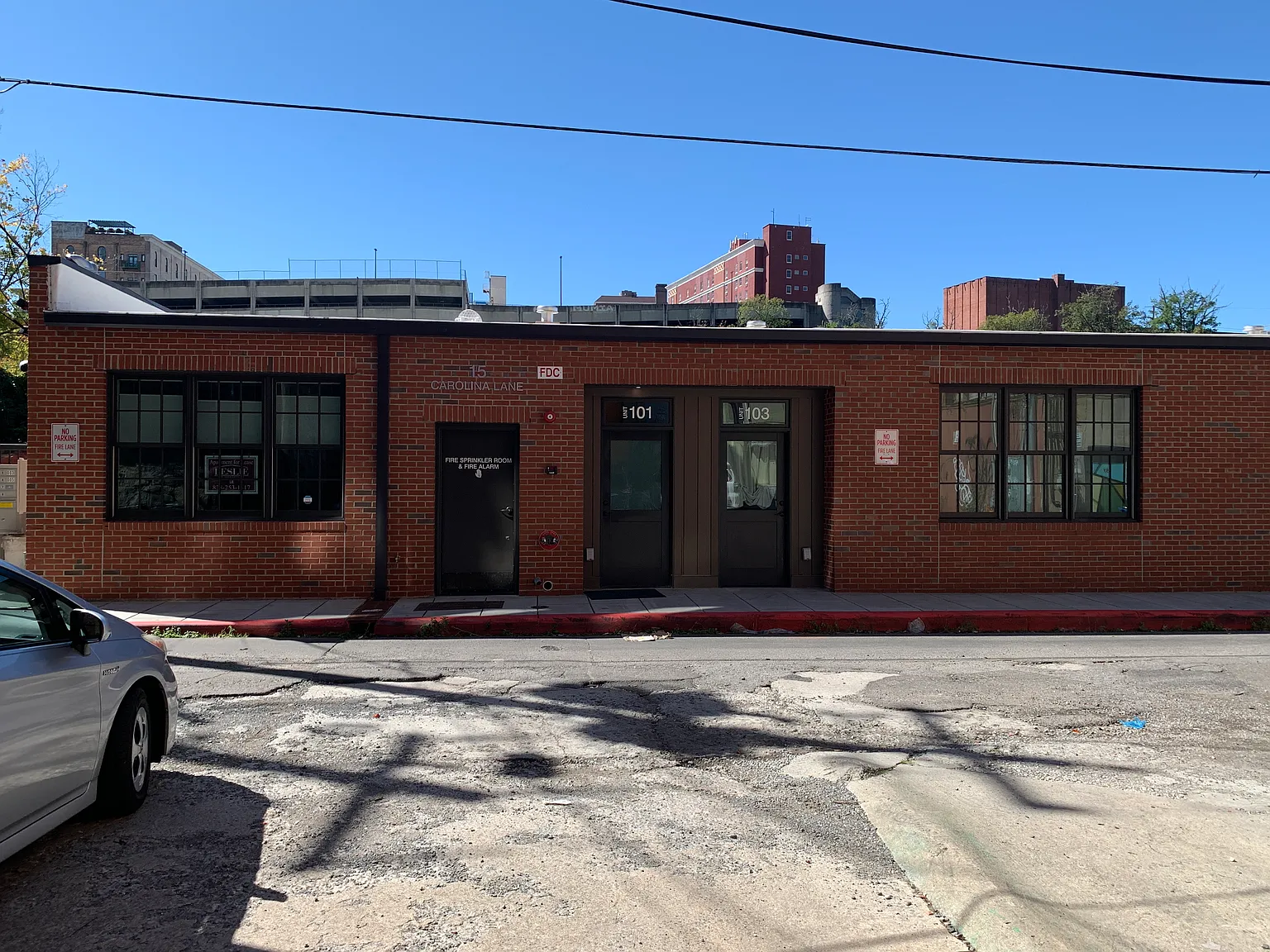 2 bed, $1,900 — Photo 2