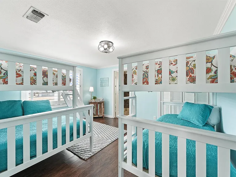 16634 Jamaica Beach Rd — Photo 22