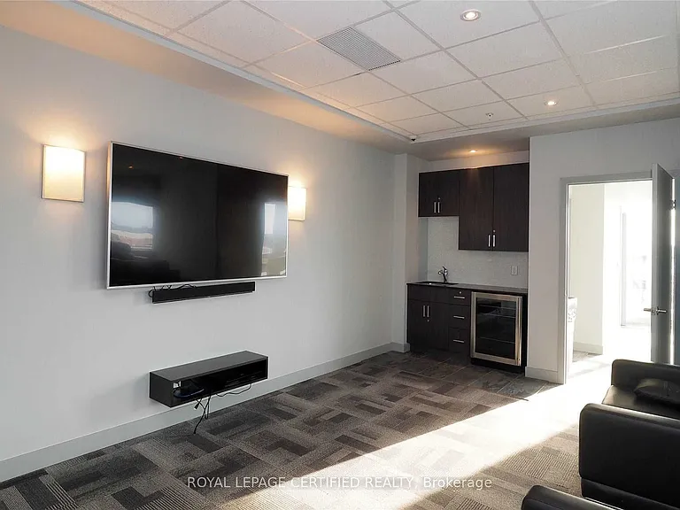 1 Victoria St S #508 — Photo 23