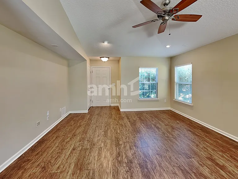 12607 Wooded Bluff Ct — Photo 8