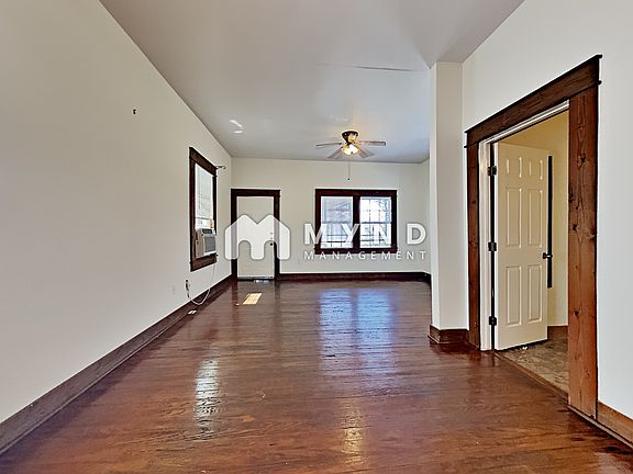 5th image of 1009 Avenue L Front 1