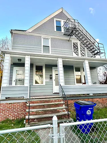 2315 E 101st St #2 Photo 1