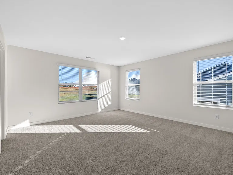 887 Bur Oak Ct — Photo 37