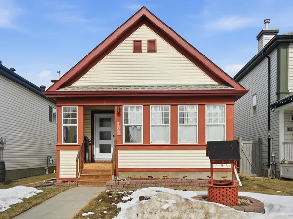 14048 151st Ave NW, Edmonton, AB T6V 1V1