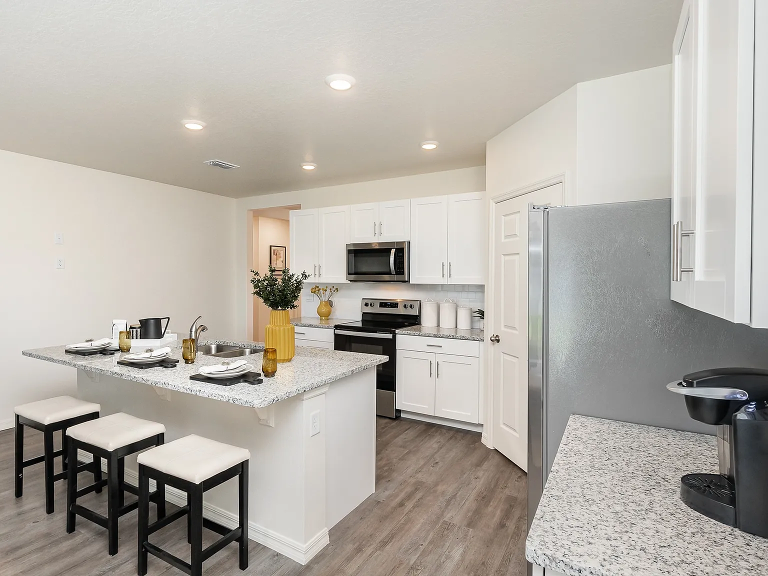 Covey Homes Palms West — Photo 4