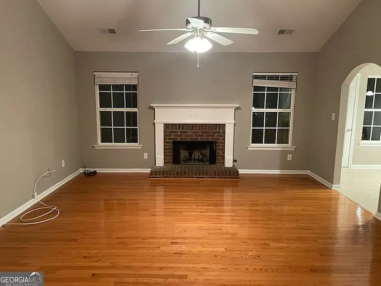 2718 Trellis Oaks Dr SW — Photo 8