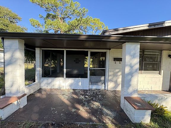 2nd image of 236 Seminole Ave