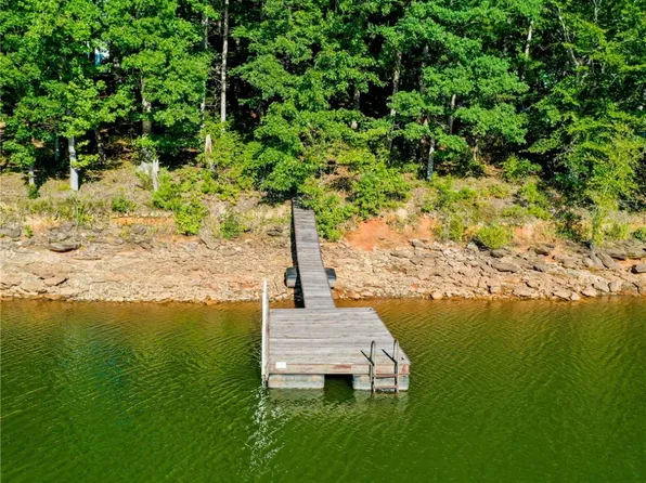 206 Wells Cir, Townville, SC 29689