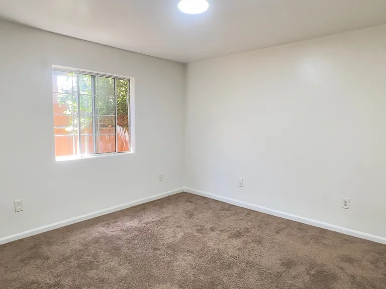6645 Converse Ave — Photo 8