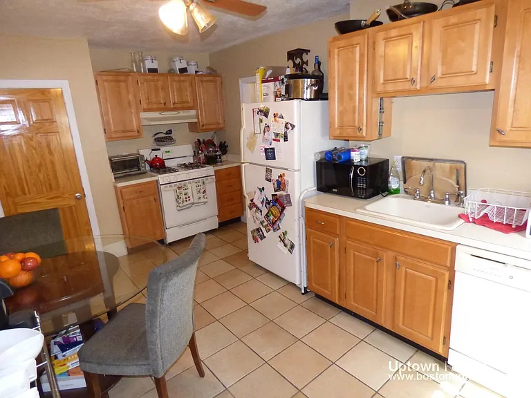 5 Olive St #1 — Photo 6