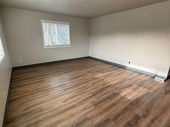 3rd image of 1404 Toole Ave #1