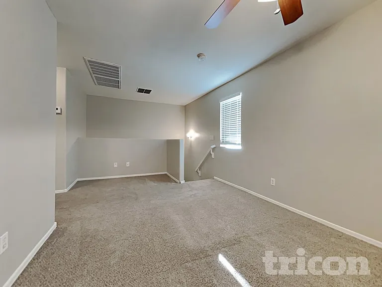 2651 S 89th Ave — Photo 17