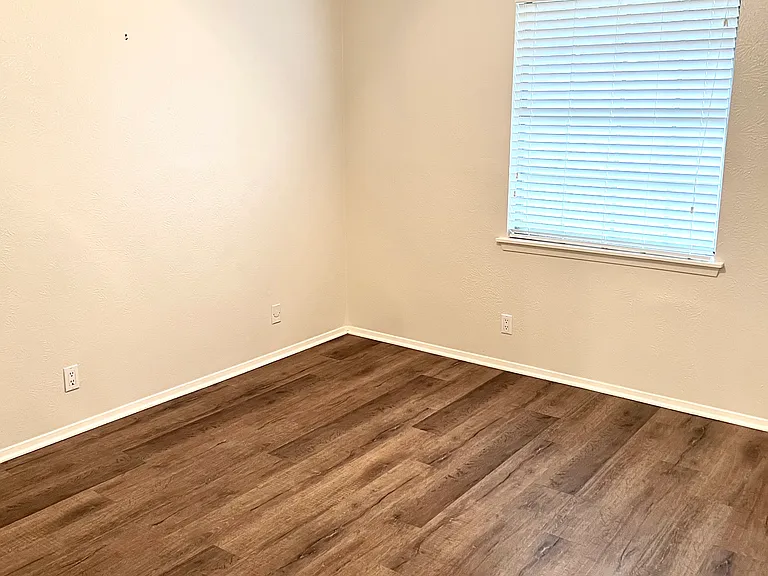 4310 Buckskin Trl — Photo 15