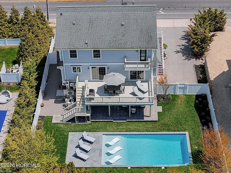 912 Ocean Ave — Photo 35
