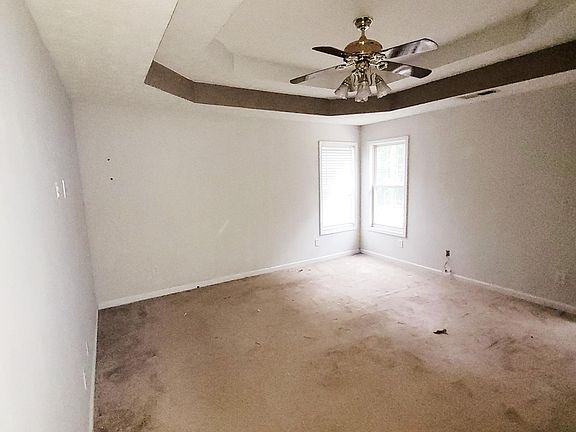 5th image of 2970 Highland Park Cir