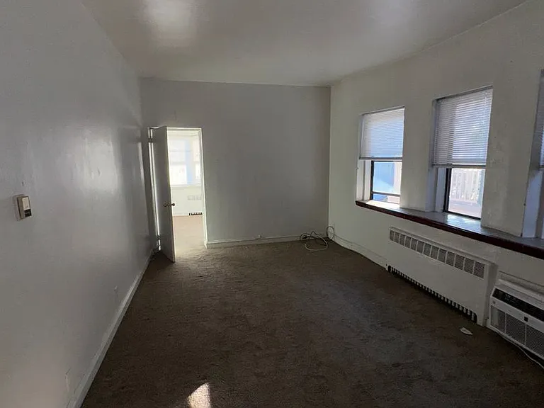 19 S Weymouth Ave — Photo 6