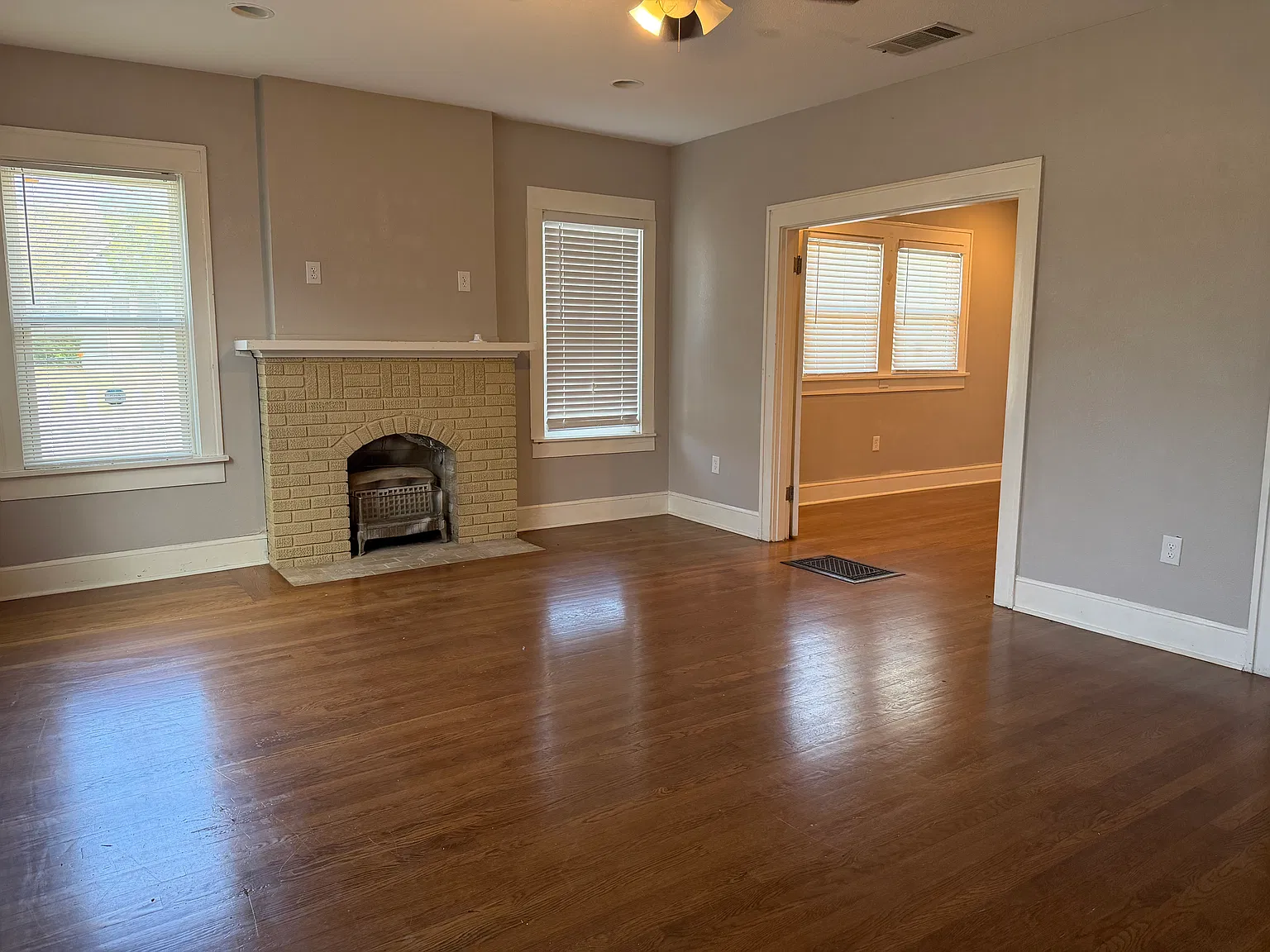 3 bed, 2104 sqft, $1,700 — Photo 4