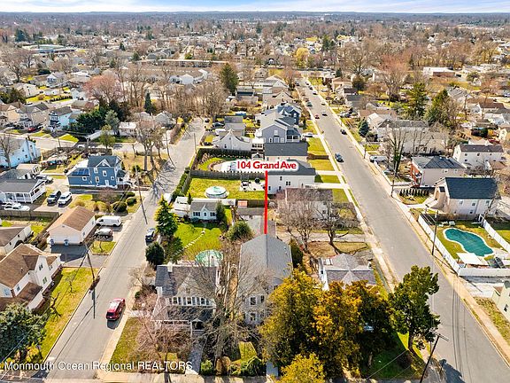 3rd image of 104 Grand Ave