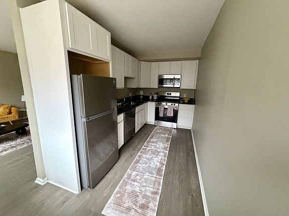 3rd image of 350 U St NE APT 102