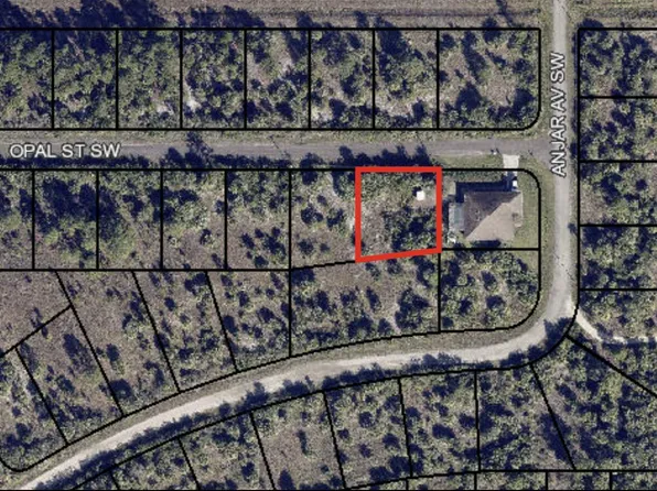 615 Opal St SW, Palm Bay, FL 32908