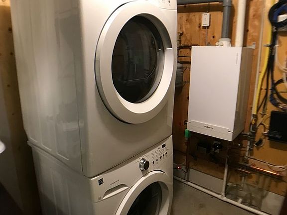 5th image of 161B Ward Cres
