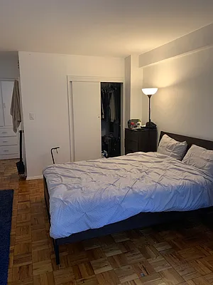 Rented by Bond New York | media 98