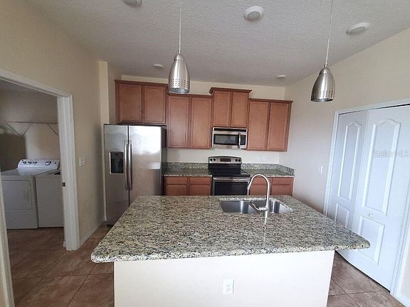 3rd image of 14821 Driftwater Dr