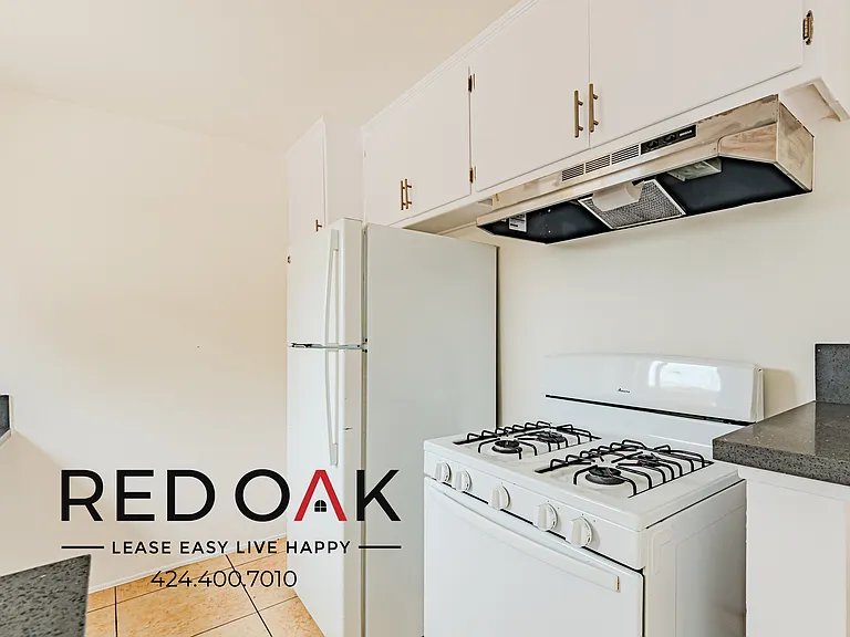 712 N Ardmore Ave #4 — Photo 10