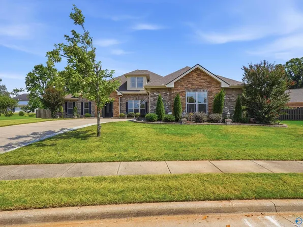 25 Bannut Ct SW, Huntsville, AL 35824