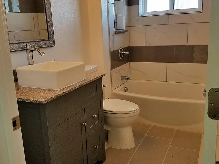 3rd Floor Bath