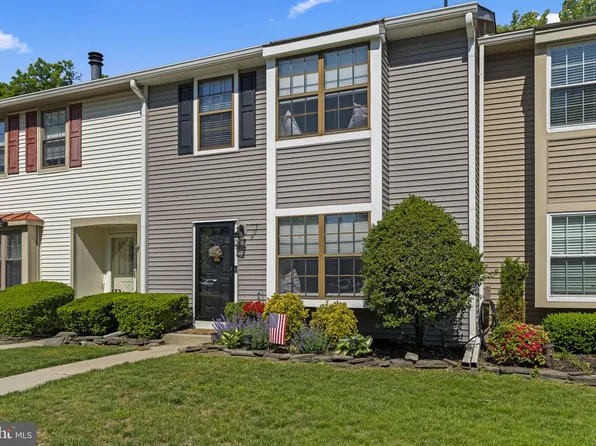 907 Kings Croft, Cherry Hill, NJ 08034