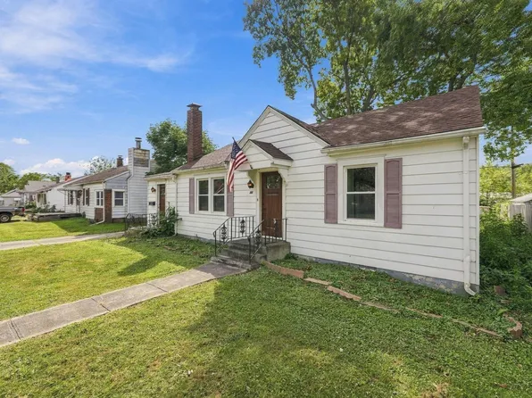 301 E Cowing Dr, Muncie, IN 47303