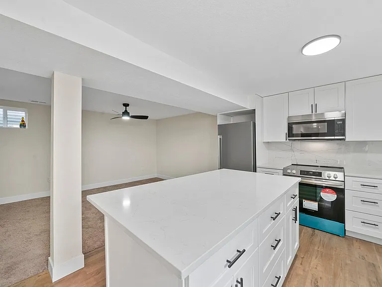 6366 1/2 Julian St — Photo 3