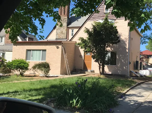 8115 Surrey Pl, Jamaica, NY 11432