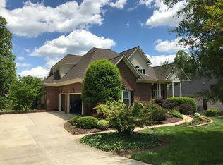 710 Greyrock Rd, Whitsett, NC 27377