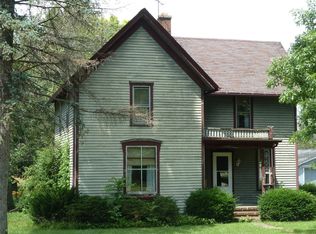 9007 Alden Rd, Harvard, IL 60033